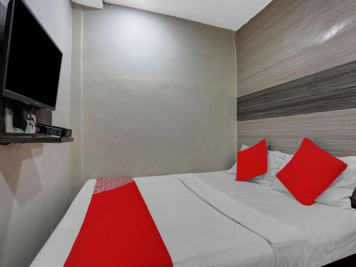Oyo 84398 Maroshi Residency ムンバイ エクステリア 写真